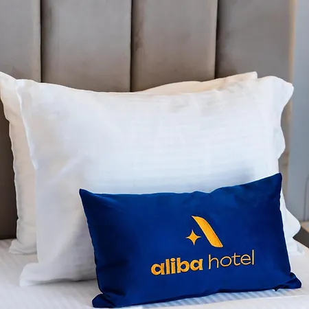 Отель Aliba *
