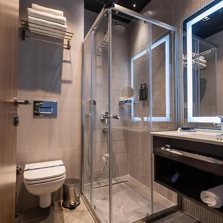 Aliba Hotel *